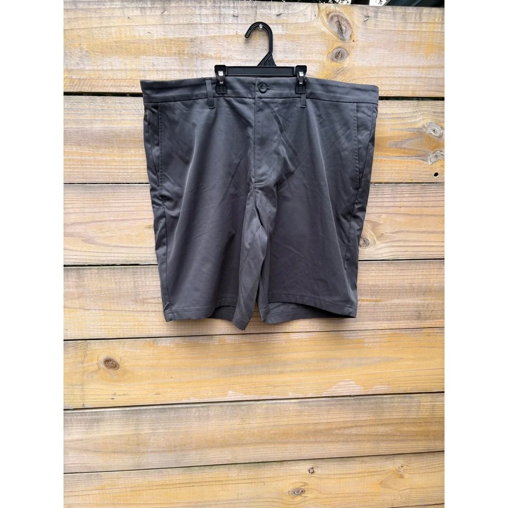 The Foundry Supply Co Mens 44 Gray Comfort Stretch Performance Golf Shorts Solid